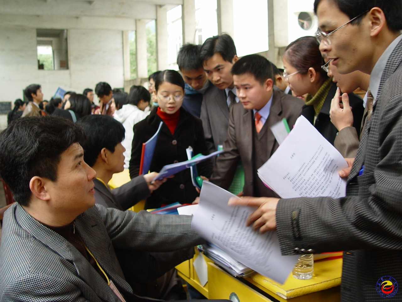 递上漂亮简历 谱写未来人生 